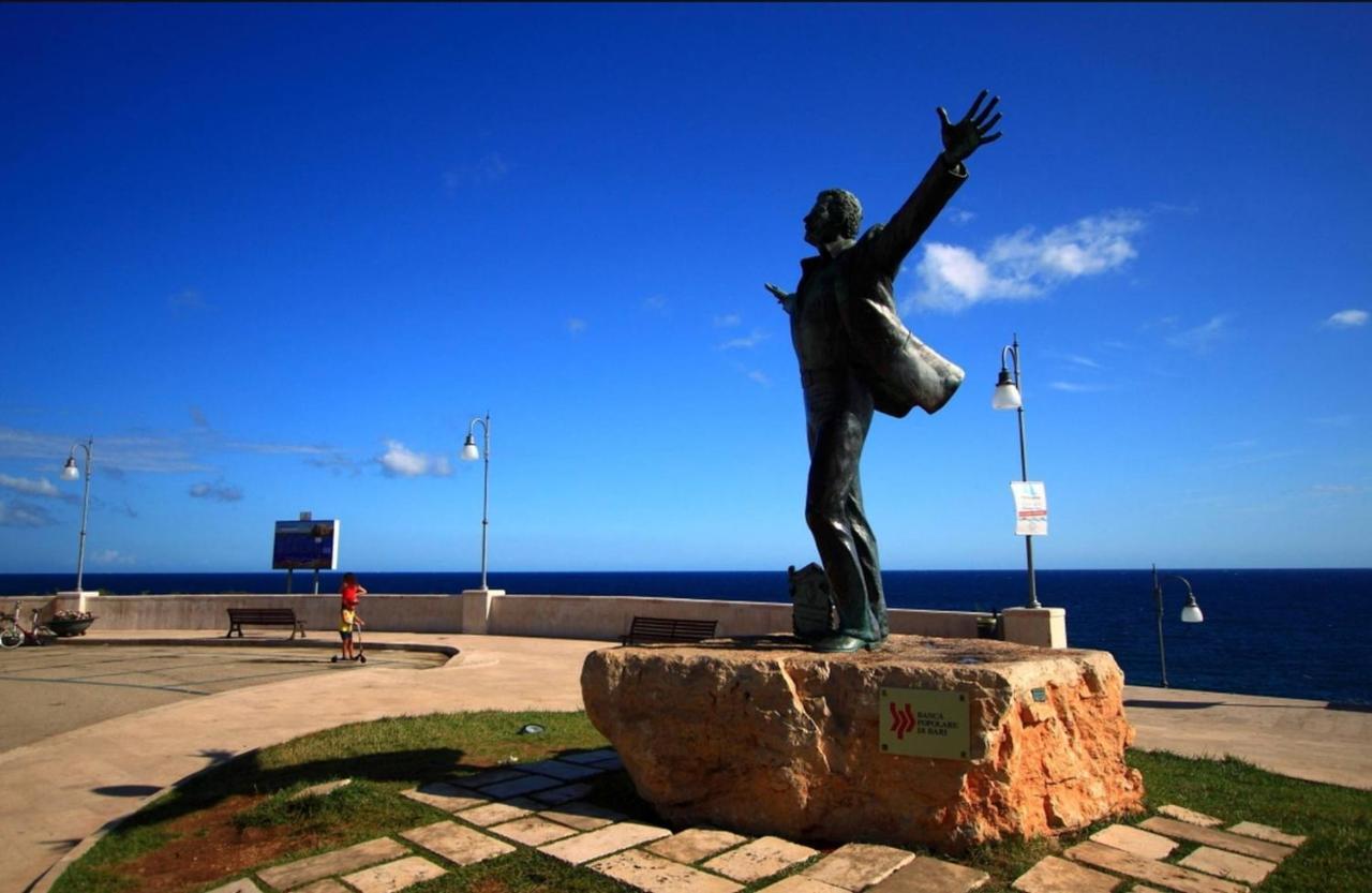 Polignano A Mare: Sulla Piazza Di Domenico Modugno Villa Dış mekan fotoğraf